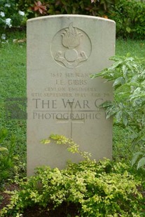 TRINCOMALEE WAR CEMETERY - GIBBS, JULIAN EARNEST